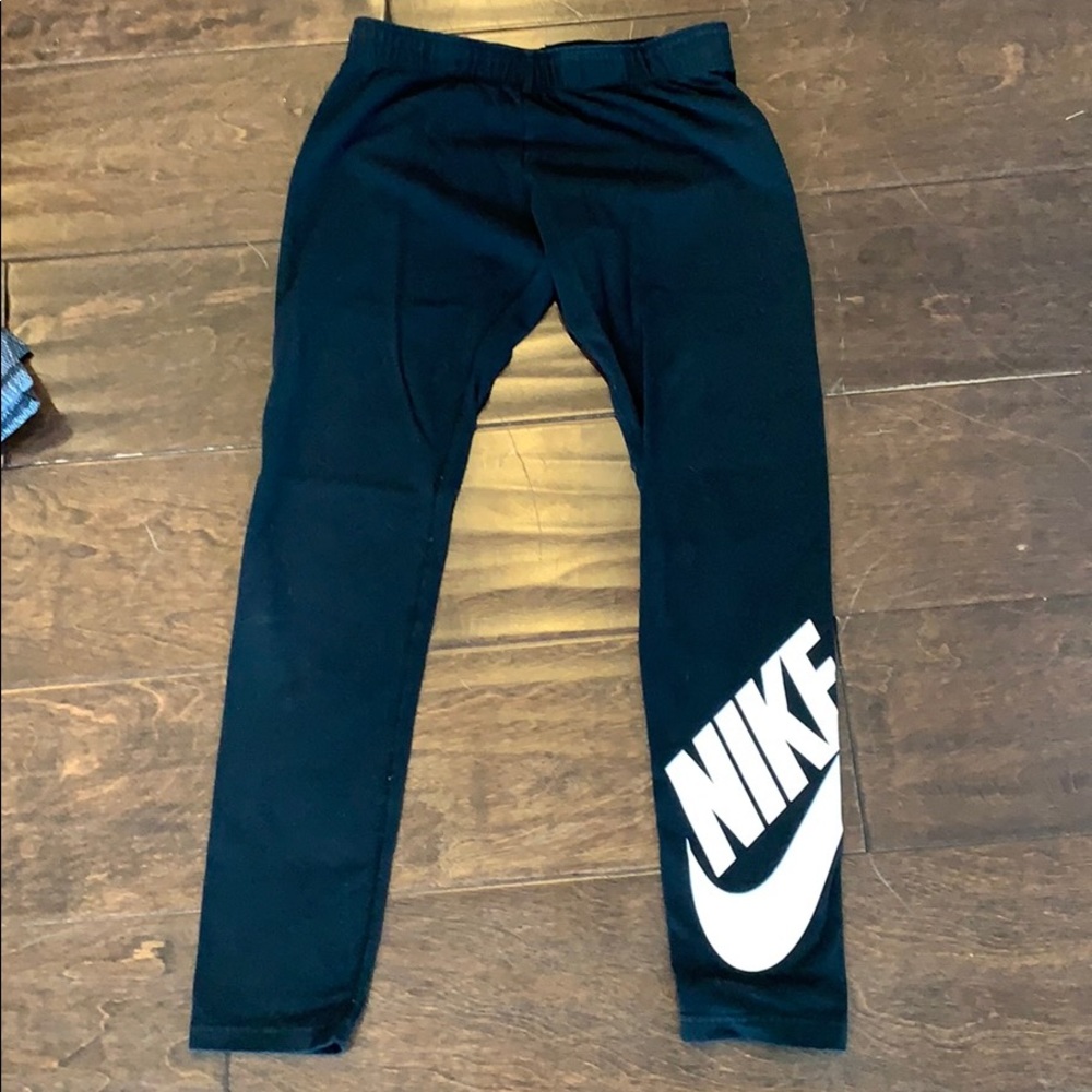 Nike logo’d black leggings